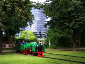 Parkeisenbahn Dresden, Dampflok, Gläserne 		Manufaktur, zweigleisig